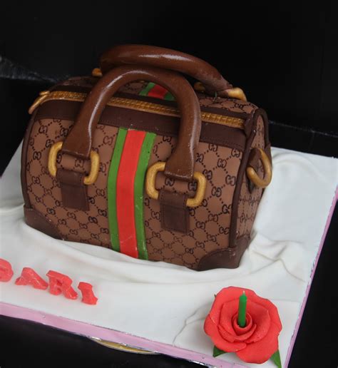 gucci torte bestellen|Gucci bag cake.